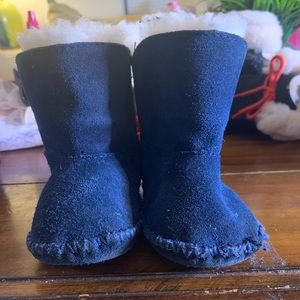Blue uggs size 2/3